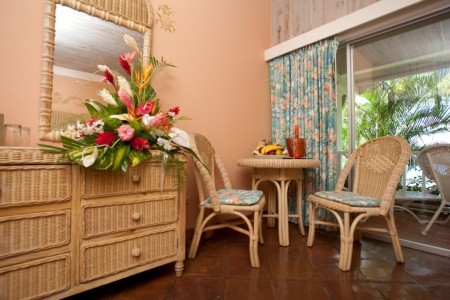 Coco Reef Resort & Spa - 19