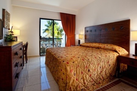 Mexiko Cancún The Royal Cancún 11 dňový pobyt Bez stravy Letecky Letisko: Praha May 2026 ( 1/05/26-11/05/26)