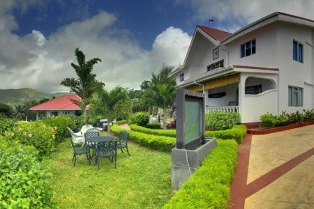 Seychely Mahé Le Relax Hotel And Restaurant 12 dňový pobyt Raňajky Letecky Letisko: Viedeň December 2025 ( 6/12/25-17/12/25)