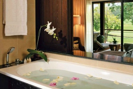 Maurícius  Anahita Golf & Spa Resort 15 dňový pobyt Polpenzia Letecky Letisko: Praha May 2026 (14/05/26-28/05/26)