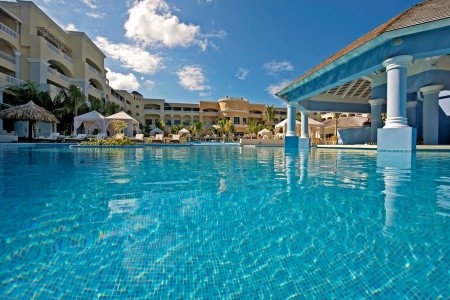 Jamajka Montego Bay Joia Rose Hall By Iberostar 9 dňový pobyt All Inclusive Letecky Letisko: Praha March 2026 (12/03/26-20/03/26)