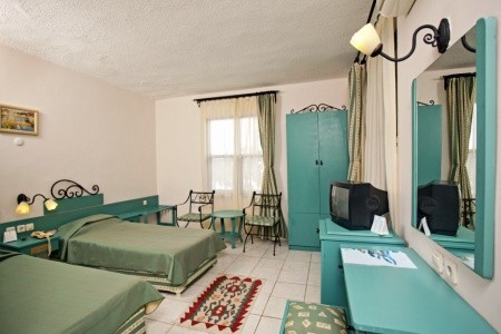 Turecko Alanya Titan Club 14 dňový pobyt Ultra All inclusive Letecky Letisko: Praha June 2026 ( 9/06/26-22/06/26)