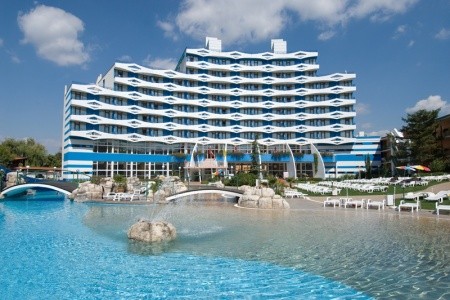 Bulharsko s venkovním bazénem - Trakia Plaza