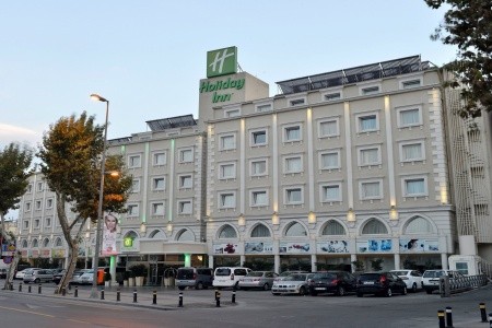 Holiday Inn City Snídaně