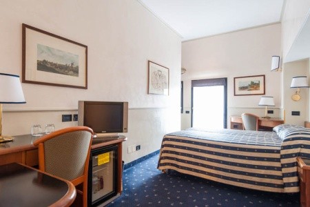 Taliansko Miláno Flora 7 dňový pobyt Bez stravy Letecky Letisko: Praha September 2025 (23/09/25-29/09/25)