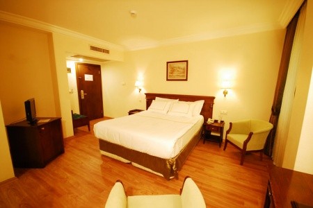 Turecko Istanbul Golden Crown 6 dňový pobyt Raňajky Letecky Letisko: Praha September 2025 (19/09/25-24/09/25)