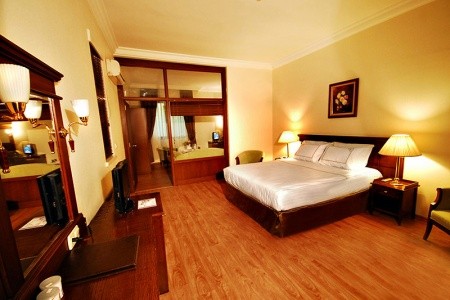 Turecko Istanbul Golden Crown 6 dňový pobyt Raňajky Letecky Letisko: Praha September 2025 (19/09/25-24/09/25)