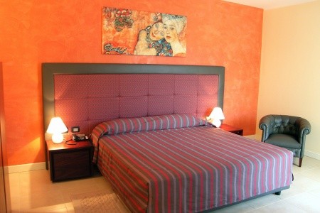 Taliansko Sicília Cefalu Sea Palace 10 dňový pobyt Raňajky Letecky Letisko: Viedeň October 2025 (30/10/25- 8/11/25)