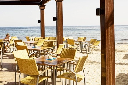 Spojené arabské emiráty Fujairah Iberotel Miramar Al Aqah Beach Resort 8 dňový pobyt Raňajky Letecky Letisko: Praha máj 2022 (29/05/22- 5/06/22)