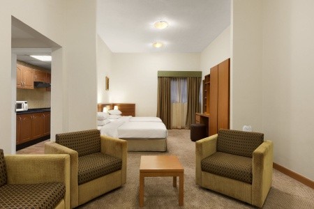 Spojené arabské emiráty Ajman Ramada Hotel & Suites By Wyndham Ajman (Ex Landmark Suites) 5 dňový pobyt Raňajky Letecky Letisko: Praha júl 2024 ( 9/07/24-13/07/24)