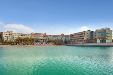 Spojené arabské emiráty Abu Dhabi Al Raha Beach Resort 5 dňový pobyt Raňajky Letecky Letisko: Praha marec 2023 (15/03/23-19/03/23)