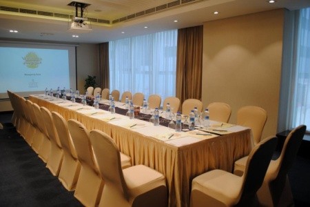 Spojené arabské emiráty Dubaj Versailles 8 dňový pobyt Bez stravy Letecky Letisko: Praha December 2025 (11/12/25-18/12/25)