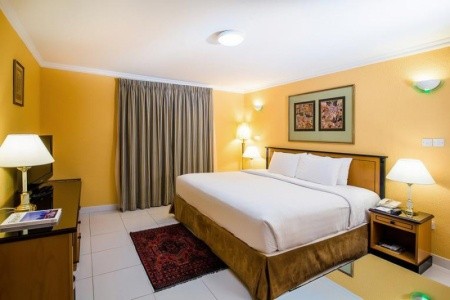 Spojené arabské emiráty Sharjah Marbella Resort 8 dňový pobyt Raňajky Letecky Letisko: Praha január 2023 (31/01/23- 7/02/23)