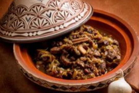 Připravte si tradiční marocký jehněčí tajine