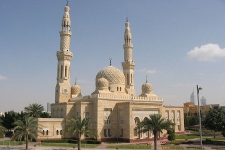 Spojené arabské emiráty Dubaj Hilton Garden Inn Dubai Jumeirah 8 dňový pobyt Polpenzia Letecky Letisko: Praha February 2026 ( 7/02/26-14/02/26)