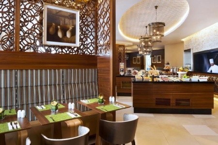 Spojené arabské emiráty Dubaj Hilton Garden Inn Dubai Jumeirah 8 dňový pobyt Polpenzia Letecky Letisko: Praha February 2026 ( 7/02/26-14/02/26)