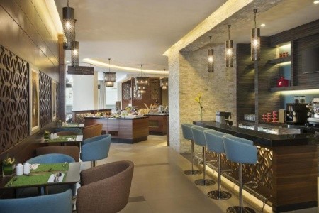 Spojené arabské emiráty Dubaj Hilton Garden Inn Dubai Jumeirah 8 dňový pobyt Polpenzia Letecky Letisko: Praha February 2026 ( 7/02/26-14/02/26)