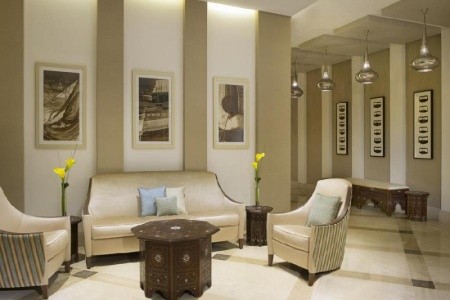 Spojené arabské emiráty Dubaj Hilton Garden Inn Dubai Jumeirah 8 dňový pobyt Polpenzia Letecky Letisko: Praha February 2026 ( 7/02/26-14/02/26)