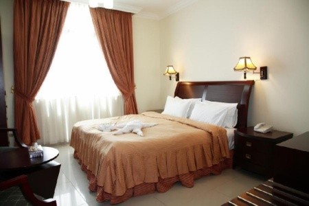 Spojené arabské emiráty Ajman Crown Palace 5 dňový pobyt Raňajky Letecky Letisko: Praha November 2025 (29/11/25- 3/12/25)