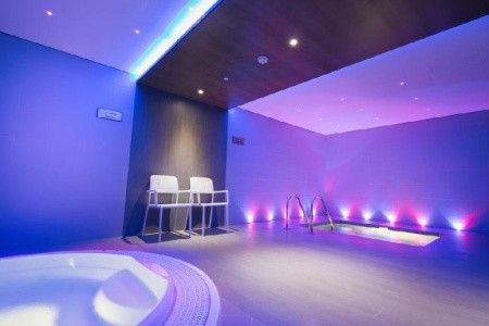 Spojené arabské emiráty Abu Dhabi Ayla Bawadi 5 dňový pobyt Bez stravy Letecky Letisko: Praha April 2026 (17/04/26-21/04/26)