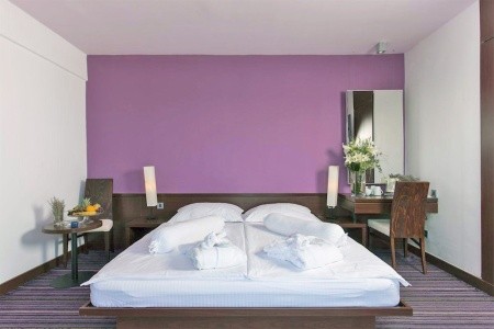 Chorvátsko Biograd Na Moru Adriatic 8 dňový pobyt Polpenzia Letecky Letisko: Bratislava July 2026 (16/07/26-23/07/26)