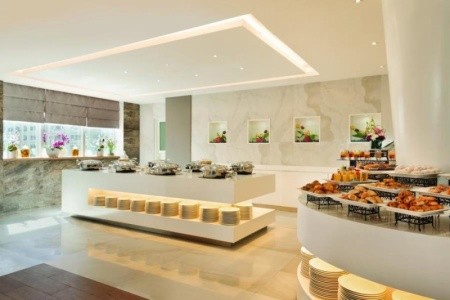 Spojené arabské emiráty Dubaj Citymax Hotel Bur Dubai, Ramada Abu Dhabi Corniche 8 dňový pobyt Raňajky Letecky Letisko: Praha February 2026 (15/02/26-22/02/26)
