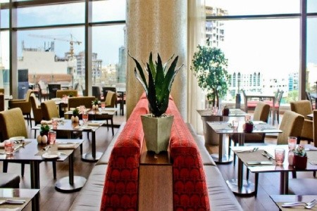 Spojené arabské emiráty Dubaj Swissotel Living Al Ghurair 5 dňový pobyt Raňajky Letecky Letisko: Praha June 2026 (29/06/26- 3/07/26)