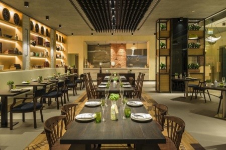 Spojené arabské emiráty Ajman Radisson Blu Ajman 5 dňový pobyt Raňajky Letecky Letisko: Praha February 2026 (19/02/26-23/02/26)