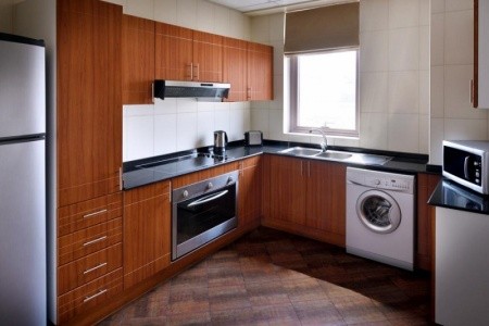 Spojené arabské emiráty Dubaj Mövenpick Hotel & Apartments Bur Dubai 8 dňový pobyt Raňajky Letecky Letisko: Praha jún 2023 ( 5/06/23-12/06/23)