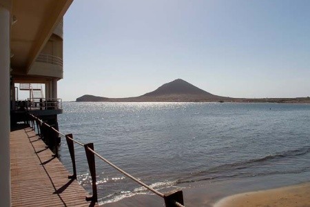 Kanárske ostrovy Tenerife El Medano 11 dňový pobyt Raňajky Letecky Letisko: Budapešť April 2026 ( 3/04/26-13/04/26)