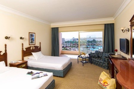 Titanic Resort & Aqua Park - 14