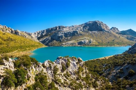 Mallorca s turistikou - nedotčená příroda a tradiční architektura - 5