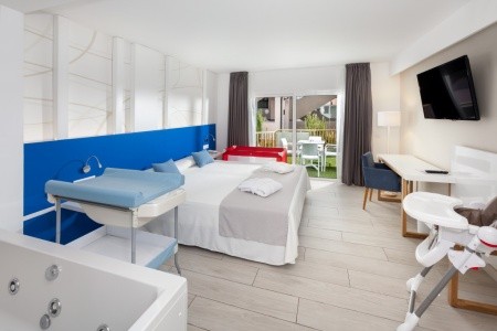 Kanárske ostrovy Tenerife Playa Olid 6 dňový pobyt Polpenzia Letecky Letisko: Budapešť March 2026 ( 5/03/26-10/03/26)