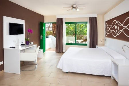 Kanárske ostrovy Tenerife Playa Olid 6 dňový pobyt Polpenzia Letecky Letisko: Budapešť March 2026 ( 5/03/26-10/03/26)