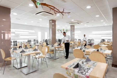 Kanárske ostrovy Tenerife Playa Olid 6 dňový pobyt Polpenzia Letecky Letisko: Budapešť March 2026 ( 5/03/26-10/03/26)