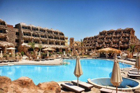 Egypt Hurghada Caves Beach Resort Hurghada 8 dňový pobyt All Inclusive Letecky Letisko: Bratislava január 2023 ( 6/01/23-13/01/23)