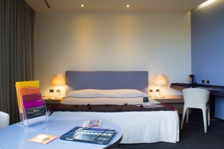 T-Hotel (Silver) - 10