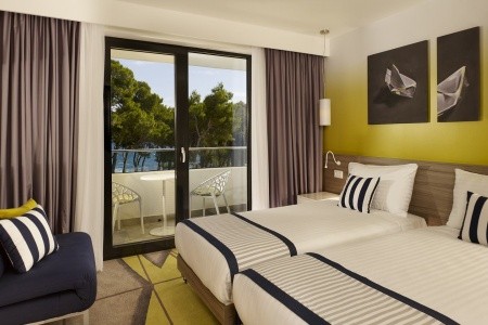 Park Plaza Arena - 13