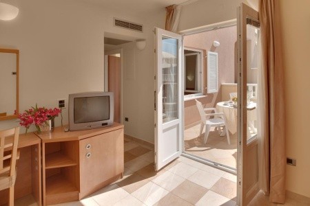 Amarin Apartments - 25