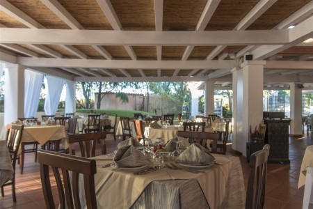 Taliansko Sardínia / Sardegna Perdepera Resort 4 dňový pobyt Polpenzia s nápojmi Vlastná June 2025 (26/06/25-29/06/25)