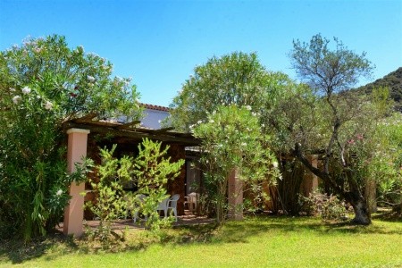 Taliansko Sardínia / Sardegna Perdepera Resort 4 dňový pobyt Polpenzia s nápojmi Vlastná June 2025 (26/06/25-29/06/25)