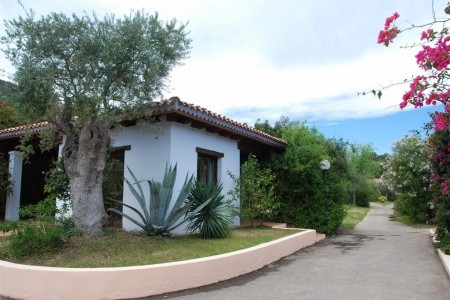 Taliansko Sardínia / Sardegna Perdepera Resort 4 dňový pobyt Polpenzia s nápojmi Vlastná June 2025 (26/06/25-29/06/25)