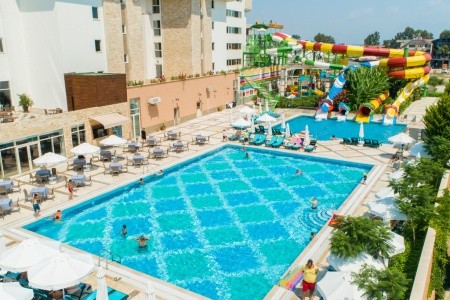 Crystal Waterworld Park Resort & Spa - 102