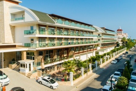 Crystal Waterworld Park Resort & Spa - 112