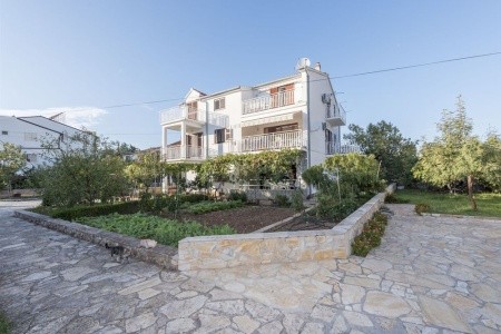 Chorvatsko, Vodice, ubytování Apartmány 1355-495, za 4889Kč