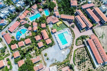 Riverside Garden Resort - 52