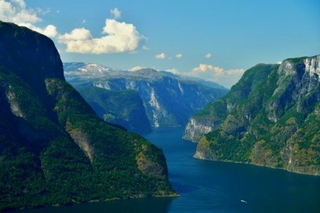 KLENOTY NORSKA A ISLANDU
