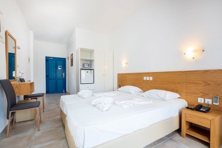 Marcos Beach (Mylopotas) - 17