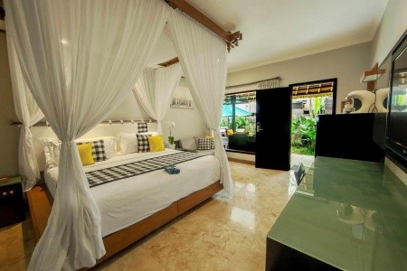 Legian Beach Hotel - Bali v prosinci - slevy