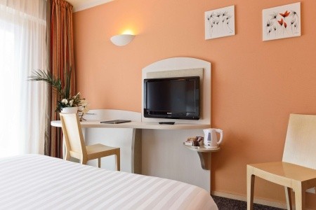 Best Western Astoria - 11